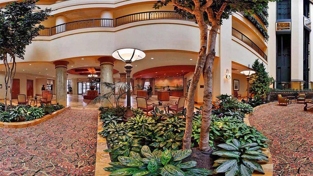 Renaissance Tulsa Hotel & Convention Center Экстерьер фото