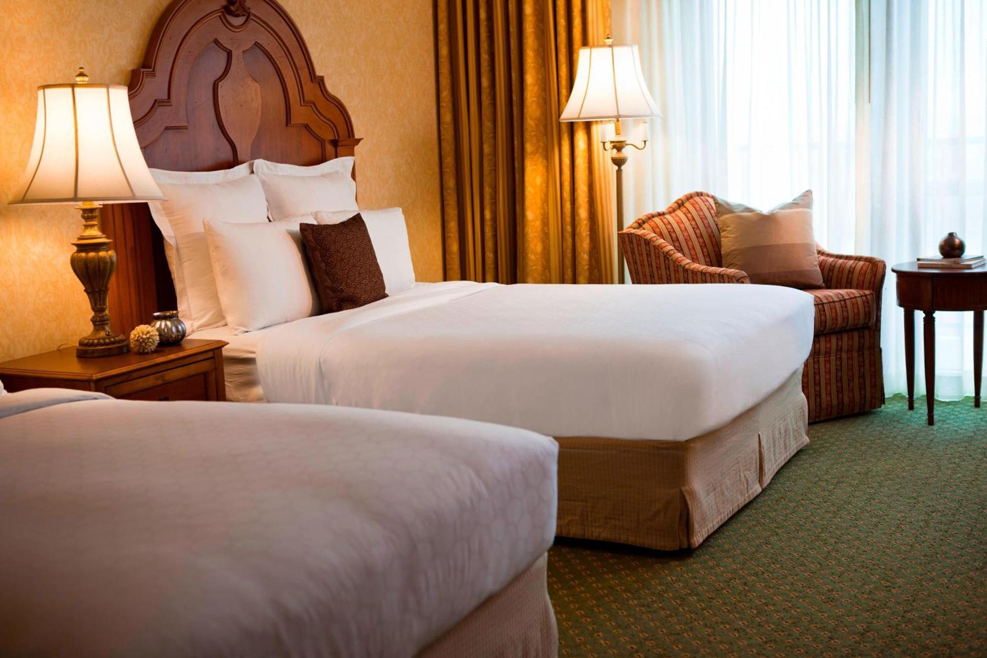 Renaissance Tulsa Hotel & Convention Center Экстерьер фото