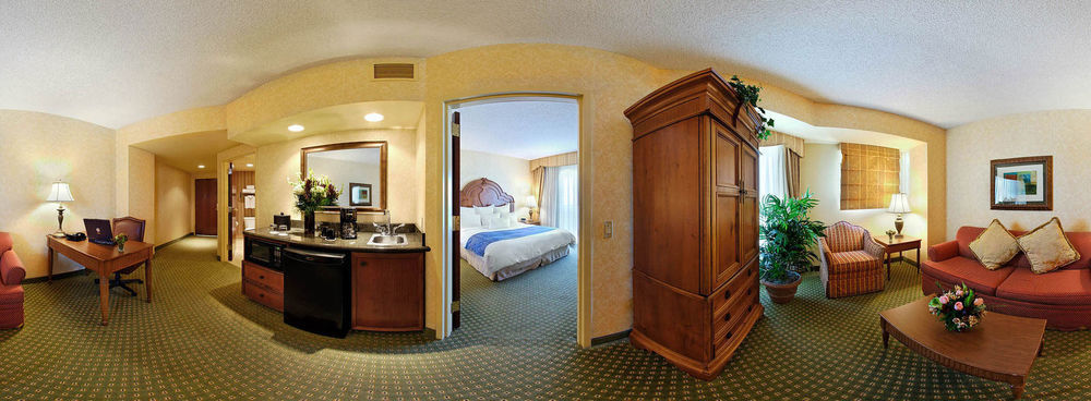 Renaissance Tulsa Hotel & Convention Center Экстерьер фото
